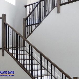 Cầu thang sắt Quang Sáng CTS-12